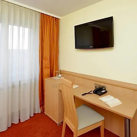Sonne Eintracht Kg Hotel 4*