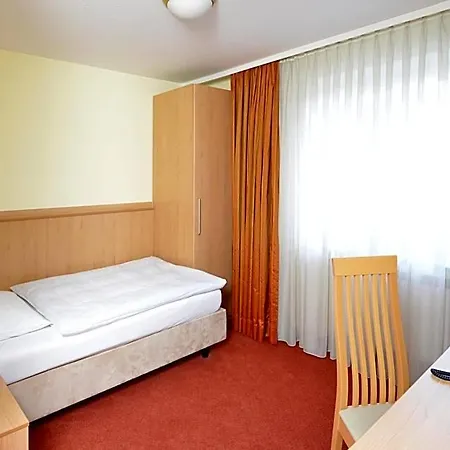 فندق Sonne Eintracht Kg 4*